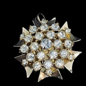 Vintage Clear Rhinestone Maltese Cross Brooch/Pendant (4622)